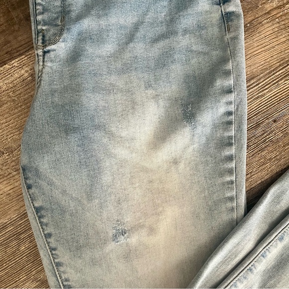 Wonderly Pull On Jegging. High Rise. Size 8. - Picture 4 of 9